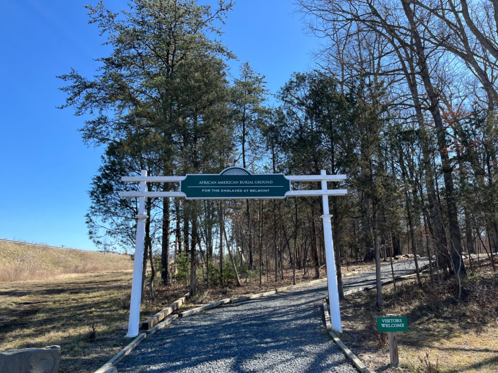 https://wamu.org/story/24/03/01/loudoun-african-american-burial-ground-land-donation-dispute-dominion-jkholdings/